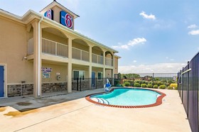 Motel 6 Azle