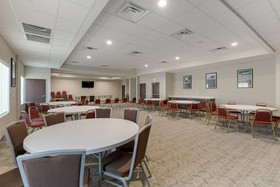 Comfort Inn & Suites Balch Springs - SE Dallas