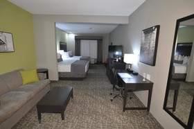 Best Western Plus Bay City Inn & Suites