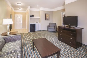 La Quinta Inn & Suites by Wyndham Bay City