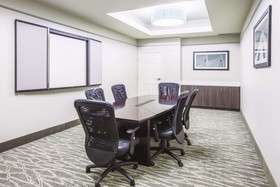 La Quinta Inn & Suites by Wyndham Bay City