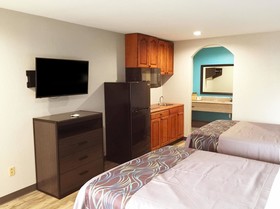 Americas Best Value Inn and Suites Mont Belvieu