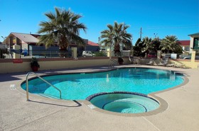 Days Inn by Wyndham Baytown Garth Road I10 East