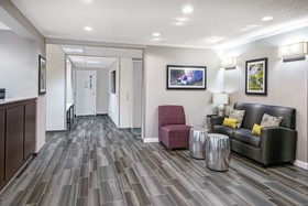 La Quinta Inn & Suites by Wyndham Houston Baytown East