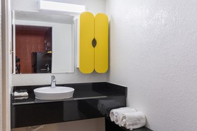 Studio 6 Baytown, TX - Garth Road