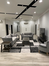 Days Inn & Suites by Wyndham Beaumont West / I-10 & Walden