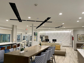 Days Inn & Suites by Wyndham Beaumont West / I-10 & Walden