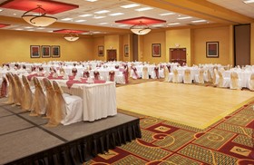 Holiday Inn Beaumont-Plaza I-10 & Walden