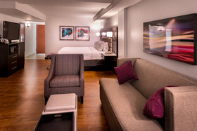 Holiday Inn Beaumont-Plaza I-10 & Walden