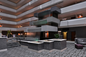 Holiday Inn Beaumont-Plaza I-10 & Walden