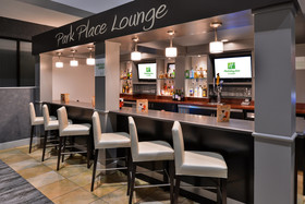 Holiday Inn Beaumont-Plaza I-10 & Walden