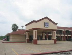 Executive Inn & Suites