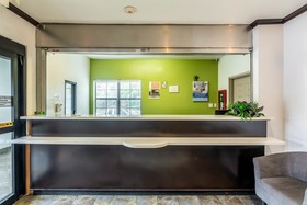 OYO Townhouse Beaumont Medical Center Area