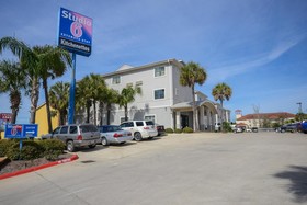 OYO Townhouse Beaumont Medical Center Area
