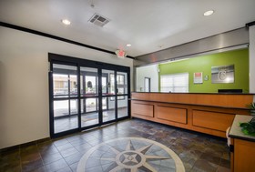 OYO Townhouse Beaumont Medical Center Area