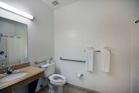 OYO Townhouse Beaumont Medical Center Area