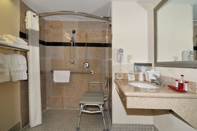 Super 8 by Wyndham Beaumont