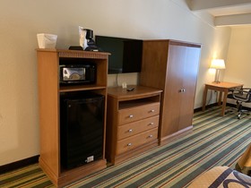 Super 8 by Wyndham Beaumont