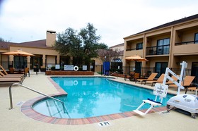 Courtyard Dallas DFW Airport West/Bedford
