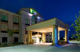 Holiday Inn Express Beeville