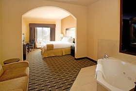 Holiday Inn Express Beeville