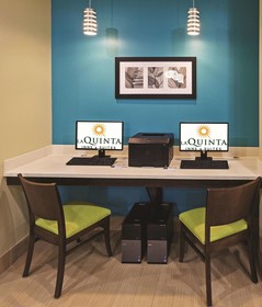 La Quinta Inn & Suites by Wyndham Beeville