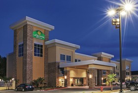 La Quinta Inn & Suites by Wyndham Beeville