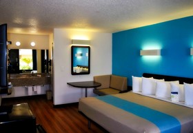 Sky-Palace Inn & Suites by Jasper Beeville