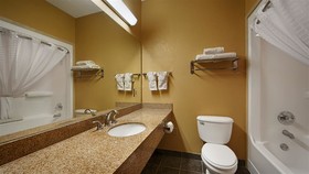 SureStay Plus Hotel by Best Western Beeville