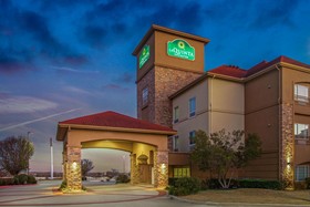 La Quinta Inn & Suites by Wyndham Belton - Temple South