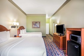 La Quinta Inn & Suites by Wyndham Belton - Temple South