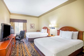 La Quinta Inn & Suites by Wyndham Belton - Temple South