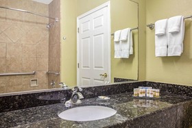 La Quinta Inn & Suites by Wyndham Belton - Temple South