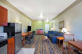 La Quinta Inn & Suites by Wyndham Belton - Temple South