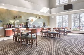 La Quinta Inn & Suites by Wyndham Belton - Temple South