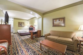 La Quinta Inn & Suites by Wyndham Belton - Temple South