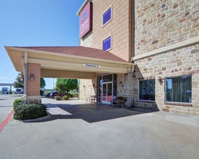 Comfort Suites