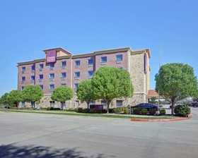 Comfort Suites