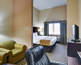 Comfort Suites