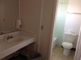 Camlot Inn Motel