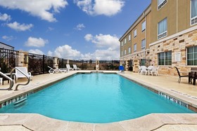 Holiday Inn Express Hotel & Suites Brady