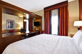 Hampton Inn & Suites Brenham