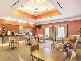 Baymont by Wyndham Brenham