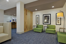 Holiday Inn Express & Suites Brookshire - Katy Freeway