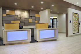 Holiday Inn Express & Suites Brookshire - Katy Freeway