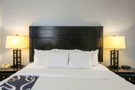 La Quinta Inn & Suites by Wyndham-Brookshire-West Katy