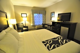 La Quinta Inn & Suites by Wyndham-Brookshire-West Katy
