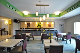 La Quinta Inn & Suites by Wyndham-Brookshire-West Katy