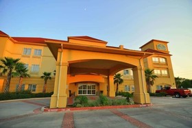 La Quinta Inn & Suites by Wyndham-Brookshire-West Katy