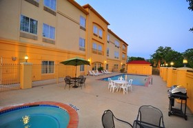 La Quinta Inn & Suites by Wyndham-Brookshire-West Katy